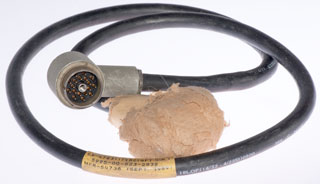 CX-4723 VIC-1
Control & Audio Cable